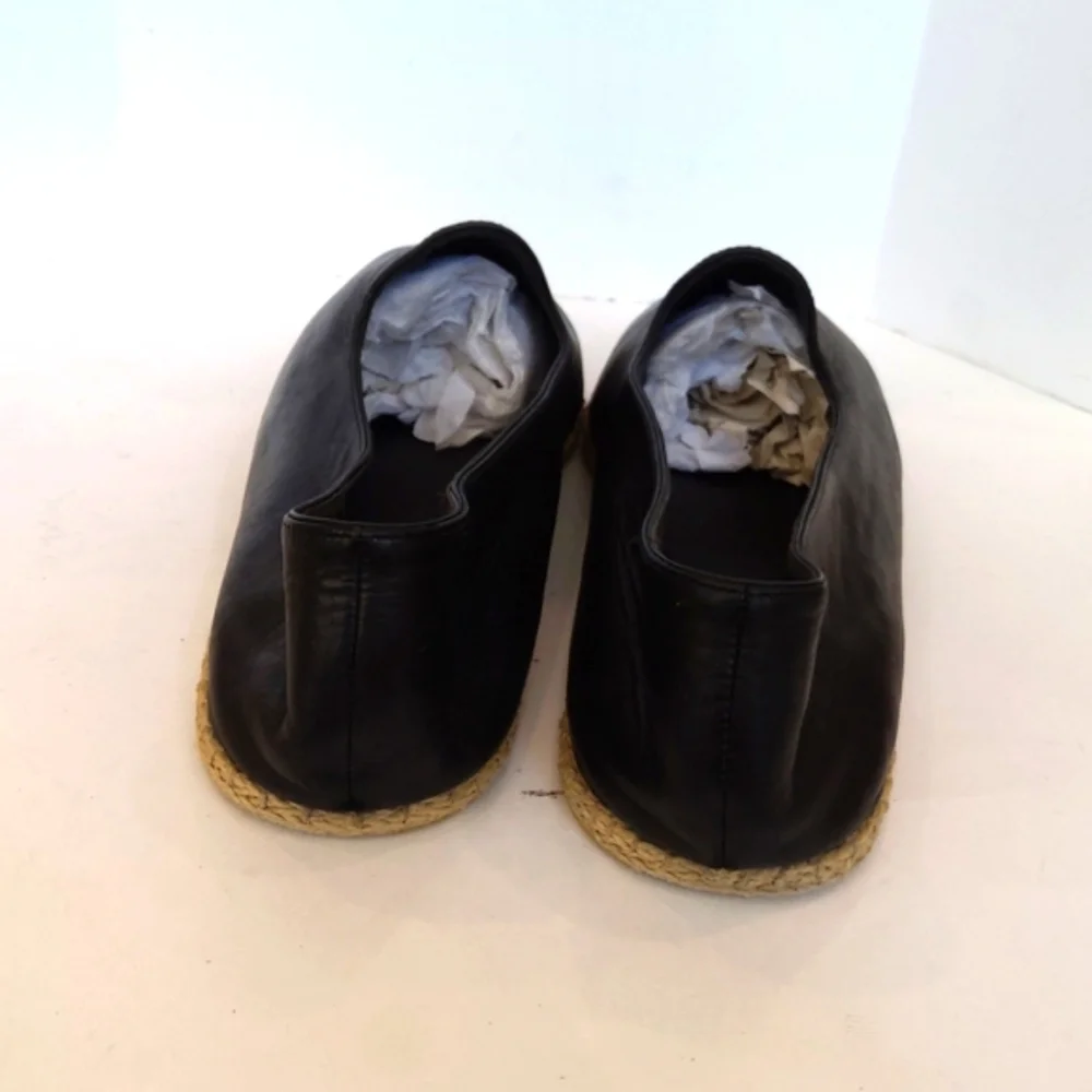 Vince Dillon slip on black flats Size 11